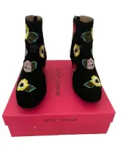 NEW BETSEY JOHNSON BLACK TWIGGY Embroidered Roses WOMEN'S BOOTS US 7 New In Box