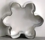 NEW Small SNOWFLAKE Metal COOKIE CUTTER approx. 2.5" DIAMETER x 1" deep