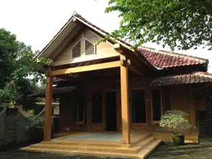 日惹庫尼羅班圖爾度假屋Vacation Home Cuniro Bantul Yogyakarta