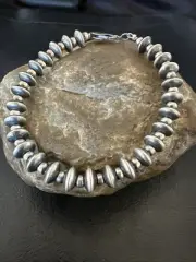 Navajo 8mm Flat 4mm Round Beads 7.5” Sterling Silver Bracelet 18988
