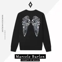 在飛比找蝦皮購物優惠-Marcelo Burlon MB 背翼印花圓領衛衣男女長袖