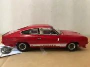 TRAX TRL10 - 1:24 Super scale diecast, 1976 VK Chrysler Charger - RED