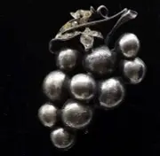 Vintage Silver Metal Grapes Raised Textured Crystals Leaves Brooch Pin Jewelry