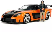 Jada Toys - 1:24 Hollywood Rides - Fast and Furious - Mazda Rx7 with Han Figure