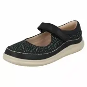 Girls Clarks Casual Shoe Cloud Fiesta