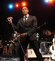 Singer Raphael Saadiq performs at day 2 of the 2009 Bumbershoot Mu- Old Photo 5