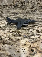 MAISTO Tailwinds METAL United States Marines AV-8B Harrier II New