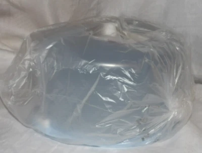 TUPPERWARE Round SHEER Cake Taker with Locking Handle 3062/3063 Lt Blue Base NEW