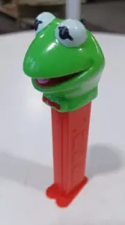 Vintage 4.9 1990's The Muppets Kermit the Frog PEZ Dispenser Hungary P-112
