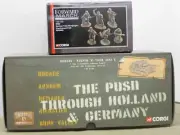 Corgi 1/50 Diecast German Tiger Tank & Box of 6 Inf. Figures (Fallschirmjeager).