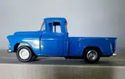 Brand New Ford 1955 Stepside Classic Pickup GM Licensed Welly 1:34 Pullback