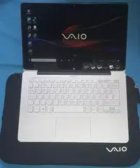 在飛比找Yahoo!奇摩拍賣優惠-SONY VAIO SVF11N18CWP 四核觸控平板筆電