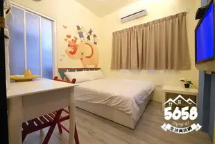 JJ Double room 213