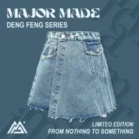 在飛比找momo購物網優惠-【MAJOR MADE】腰間刷破厚實牛仔褲裙(短褲/短裙/牛