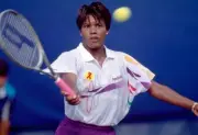 Lori McNeil USA at the US Open at the USTA National Tennis Center - Old Photo 1