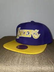 Los Angeles Lakers Mitchell & Ness Snapback Hat NWT Purple/Yellow