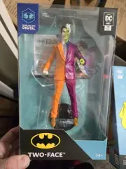 Mcfarlane Two Face Silver Age Digital DC Direct