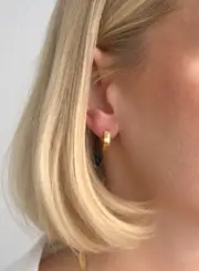 [aim'n] Gold Waterproof Angle Hoop Earrings