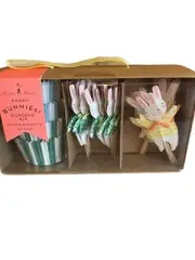 Meri Meri Easter Cupcake Kit Funny Bunnies Baking Cups Toppers