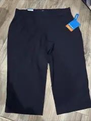Columbia Women's Anytime Casual Active Fit Capri Size Large•Dark Nocturnal(Blue)