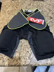 McDavid Rival™ Integrated Girdle w/Hard-Shell Thigh Guard Football Girdle Men S