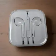 Apple iPhone iPad Wired Microphone Headphones Earbuds OEM White NEW
