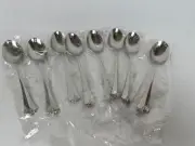 EIGHT Oval Soup Spoons Oneida Distinction Deluxe WESTGATE ROYAL CREST Stainless