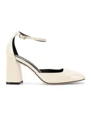 [Siren] Travis Closed Toe Block Heel in Chalk Patent