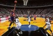 Phoenix Suns Wayman Tisdale shot vs Orlando Magic Shaquille O'Neal- Old Photo