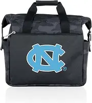 Picnic TIME NCAA North Carolina Tar Heels On The Go Lunch Bag Cooler, Soft Cooler Lunch Box, Insulated Lunch Bag, (Black Camo)