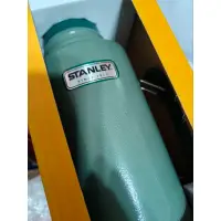 在飛比找蝦皮購物優惠-全新Stanley真空不鏽鋼保溫壺1. 9L