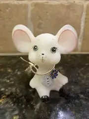 Fenton Glass Opal Satin Boutonniere September Birthday Mouse Figurine With Tag