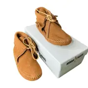 NIB Minnetonka Kids Classic Fringe Softsole Brown Boot 1