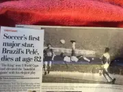 OBITUARY ARTICLE PELE BRAZILIAN 1940 - 2022 SOCCER SUPERSTAR LEGEND