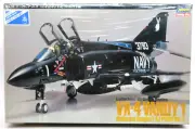Hasegawa 1/48 Mcdonnell Douglas F-4J Phantom VX-4 Model Kit