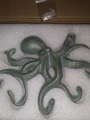 Vintage Practical Octopus Wall Hook Rustic Green