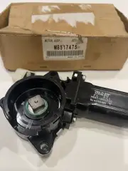 Mitsubishi Genuine Left Front Driver Window Motor MB517475. 92-2000 Montero. New
