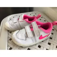在飛比找蝦皮購物優惠-Nike桃紅色女童步鞋14cm