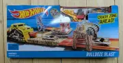 Hot Wheels Vehicle Launch - Bulldoze Blast | Mattel 2015