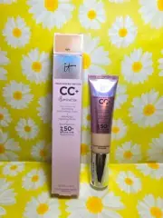 IT Cosmetics CC+ Illumination Color Correcting Cream With SPF 50+ Light