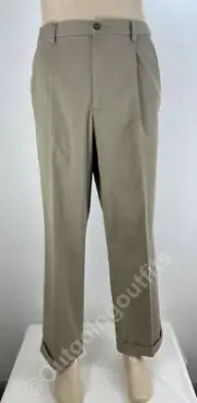 NEW Dockers Standard Collection Men's Comfort Khaki Relaxed Pleated Pants 44x 32
