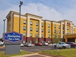 Hampton Inn & Suites Elk City