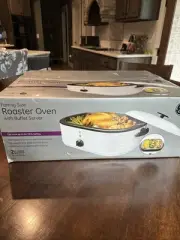 GE Family Size Roaster Oven With Buffet Server New