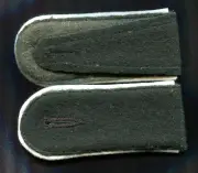 German Army Infantry PVT Shoulder Boards Dark Green Top early war type
