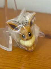 Pokemon Swing Collection 3 03 Eevee Small Plastic Figure Keychain Gachapon