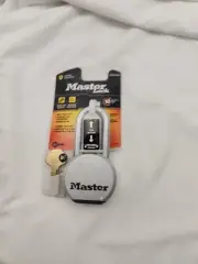 Master Lock Magnum Solid-Steel Padlock M930XKADLH 2" New