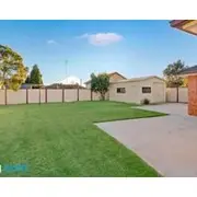 Cheerful 3 Bedroom House With Free Parking