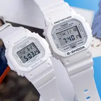 在飛比找momo購物網優惠-【CASIO 卡西歐】G-SHOCK x BABY-G 雪白