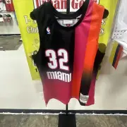 Mitchell & Ness Shaquille O'Neal Miami Heat Fadeaway Swingman Jersey Size Large