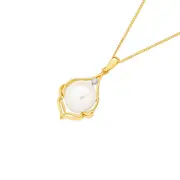 9ct Gold Cultured Freshwater Pearl Pendant in White